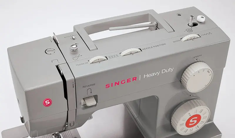SINGER Heavy Duty 4423 Mechanical Sewing Machine – 23 Built-in Stitches, Metal Frame