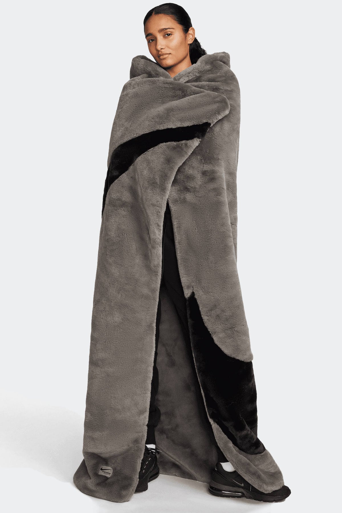 Nike Sportswear Faux Fur Blanket